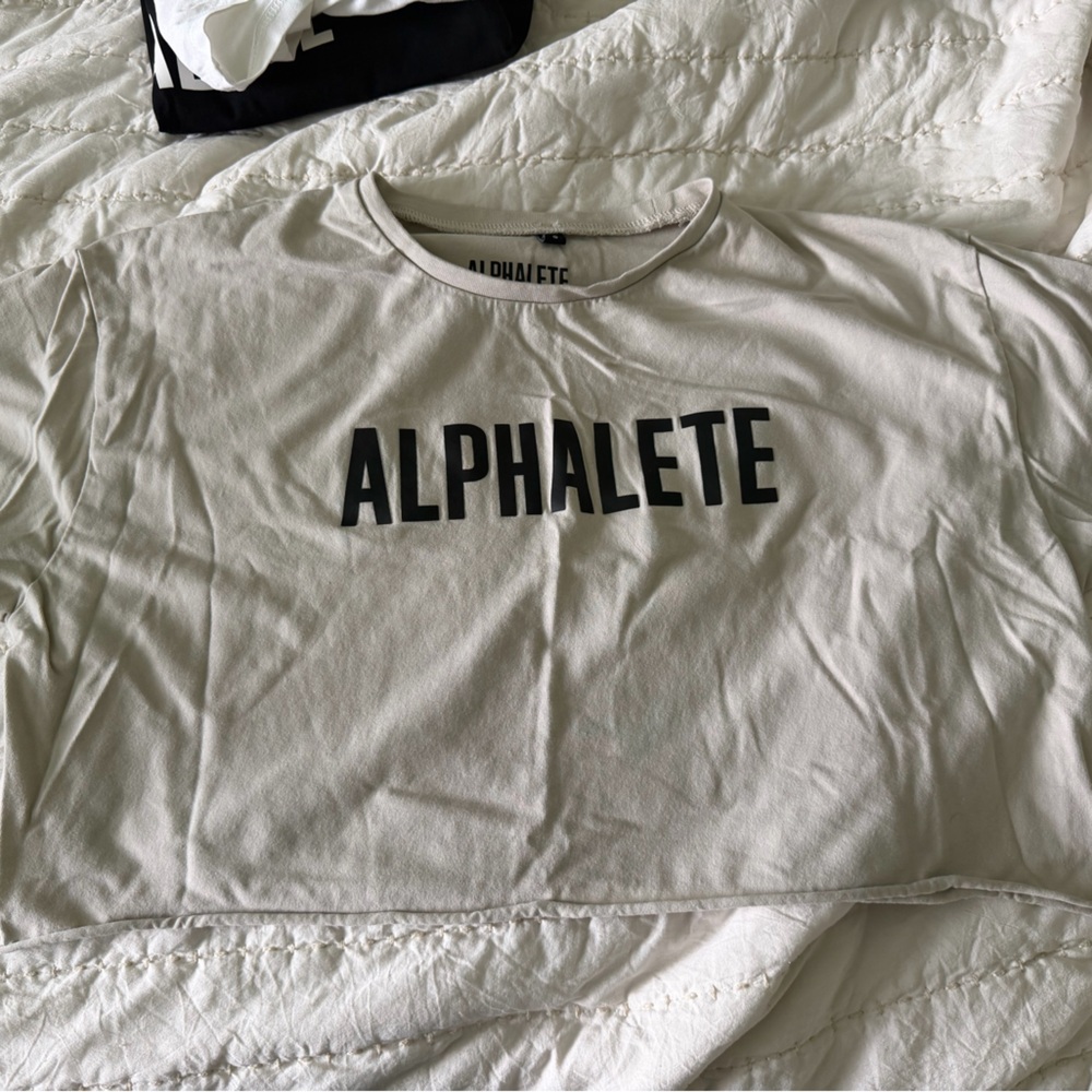 Alphalete top